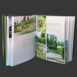 Photo du Livre édité “ Les Jardins créatifs de Chaumont sur Loire de 1992 à 2008 ” où apparaît le Tourbillon’aire
